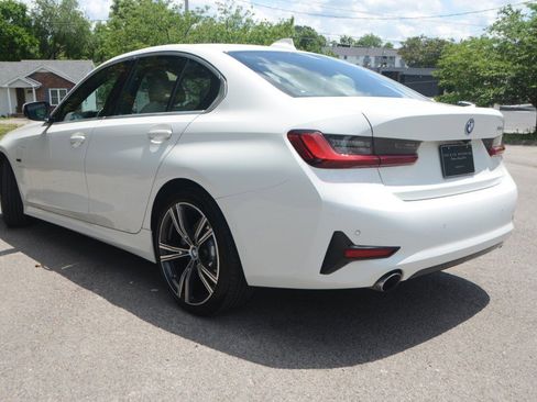 Used 2022 BMW 330e w/ Premium Package RWD image 22