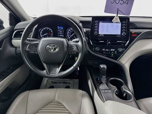 Used 2022 Toyota Camry SE FWD image 26