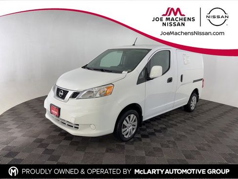 Used 2019 Nissan NV200 SV w/ Back Door Glass Package image 3