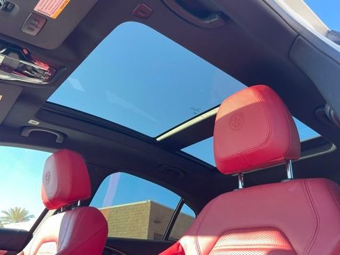 Used 2022 Alfa Romeo Stelvio Veloce image 15