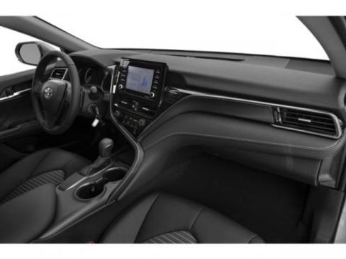 Used 2022 Toyota Camry SE FWD image 15