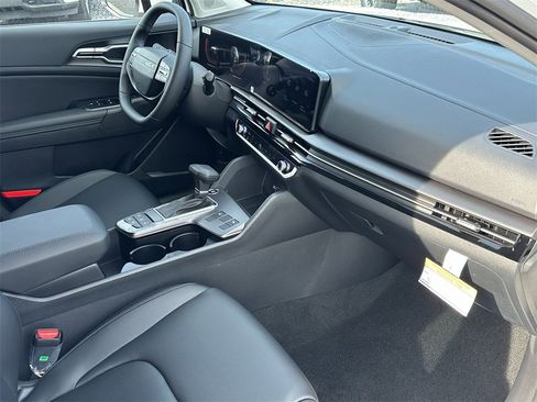 New 2026 Kia Sportage EX image 40