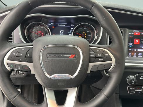 Used 2015 Dodge Charger SXT w/ AWD Plus Group image 18