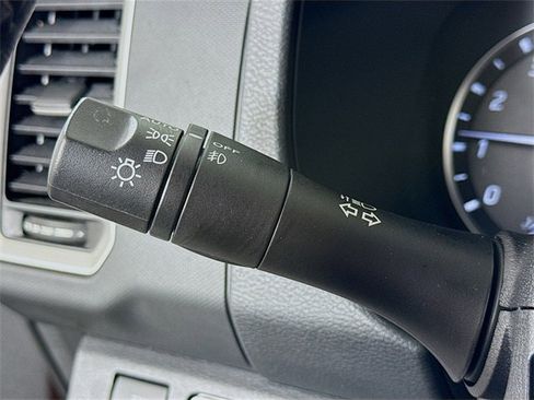 Certified 2022 Nissan Frontier SV image 15