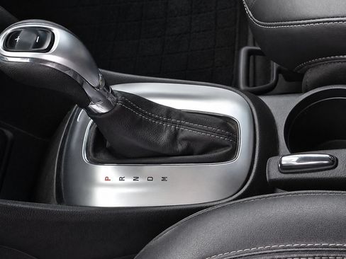 Certified 2015 Buick Encore Convenience FWD image 21