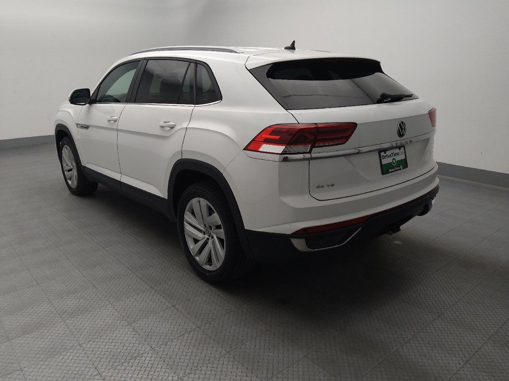 Used 2022 Volkswagen Atlas Cross Sport SE FWD image 5