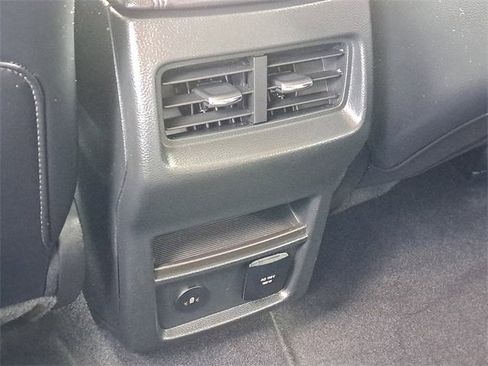 Certified 2024 Ford Edge SEL w/ Convenience Package image 25