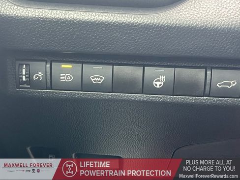 Used 2024 Toyota RAV4 SE image 12