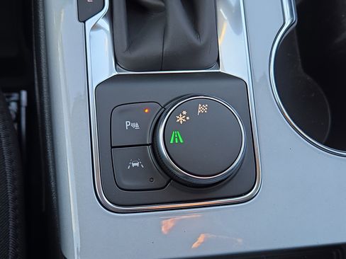 New 2026 Chevrolet Blazer LT w/ Midnight/Sport Edition image 33