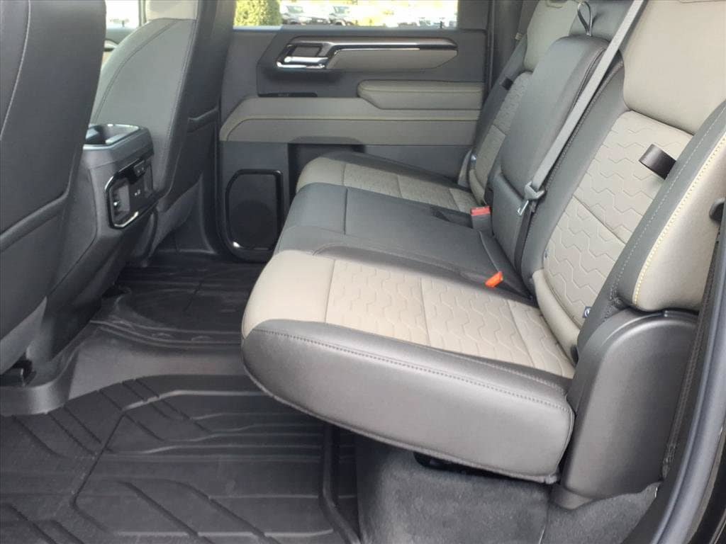 New 2026 Chevrolet Silverado 2500 ZR2 AWD/4WD image 16
