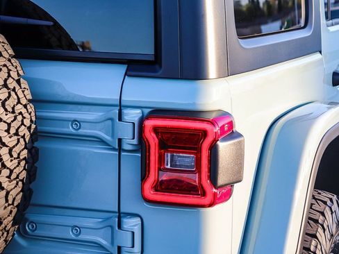 New 2026 Jeep Wrangler Unlimited Rubicon AWD/4WD image 9