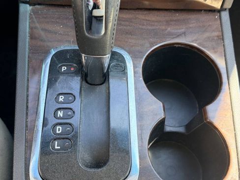 Used 2008 Ford Taurus SEL FWD image 18