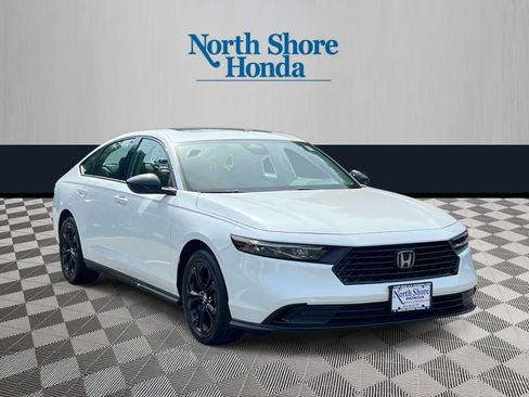 Certified 2025 Honda Accord SE image 1