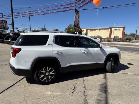 Used 2023 GMC Acadia SLE w/ Driver Convenience Package image 7