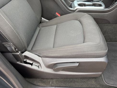 Used 2017 Chevrolet Colorado LT w/ LT Convenience Package image 27