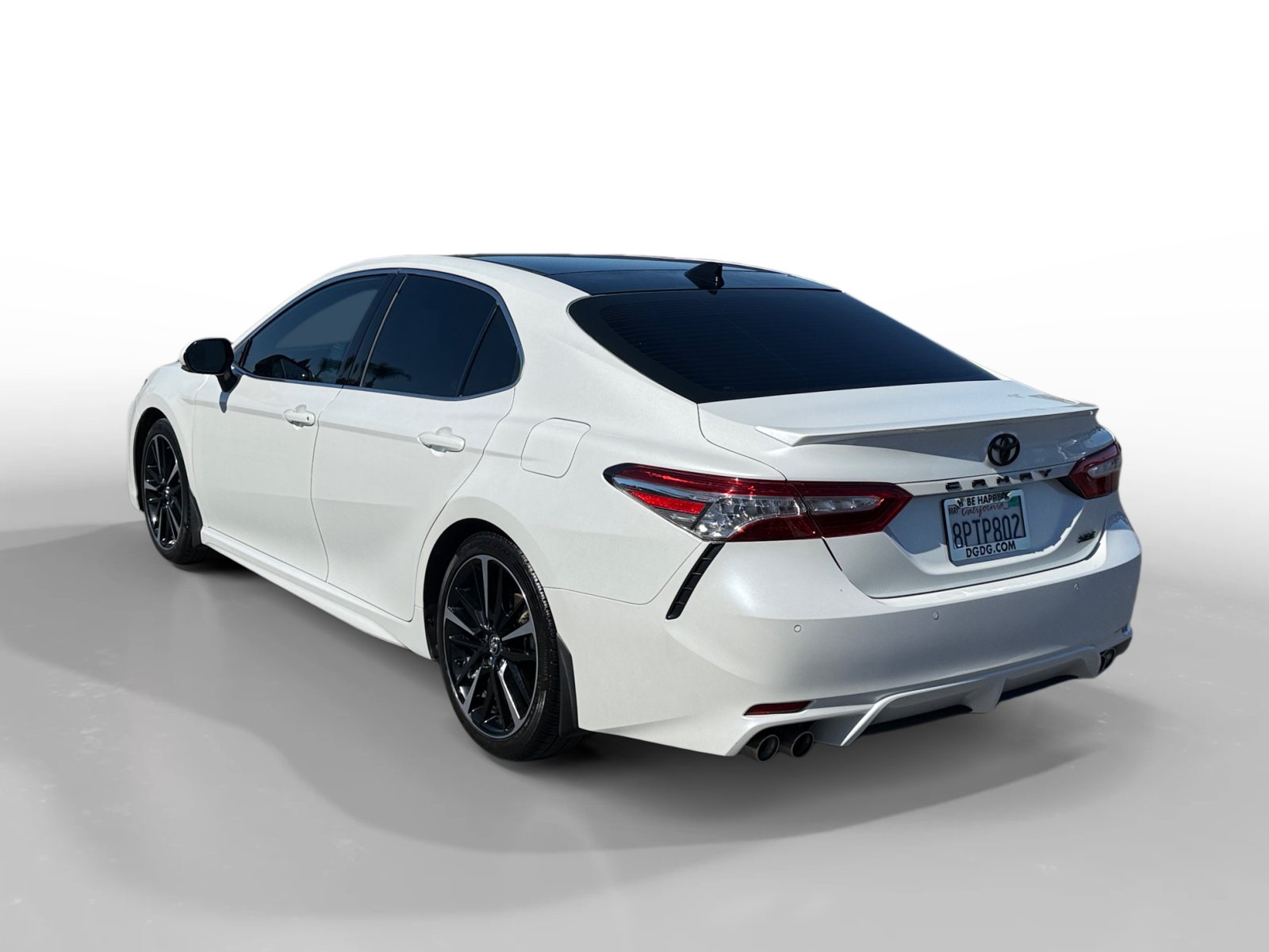 Used 2020 Toyota Camry XSE w/ Driver Assist Package FWD image 3