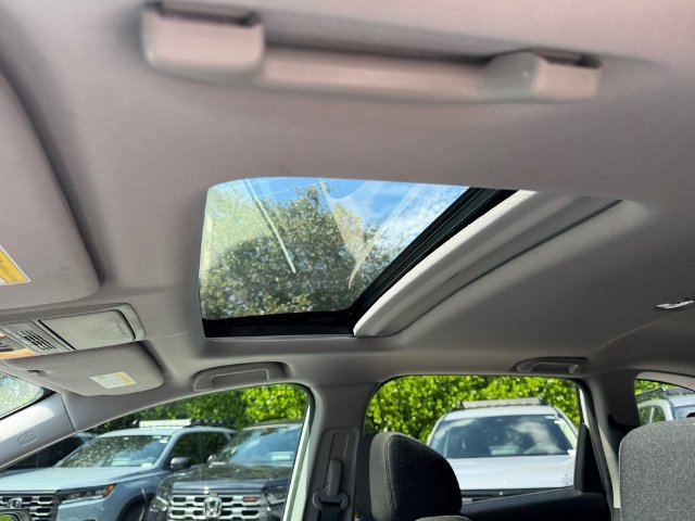 Used 2022 Honda CR-V EX image 19