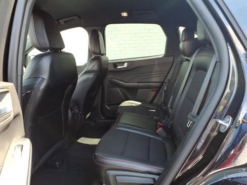 Used 2025 Ford Escape ST-Line AWD/4WD image 13