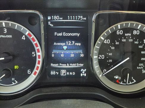 Used 2017 Nissan Titan PRO-4X AWD/4WD image 10