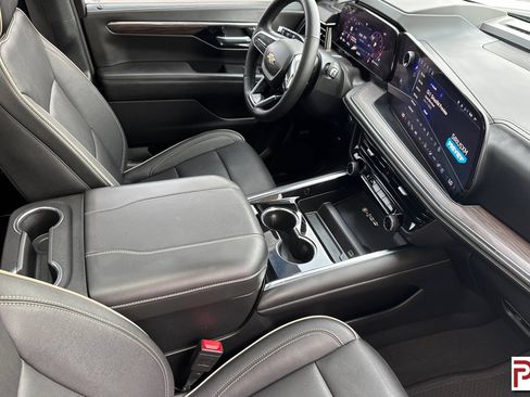 Certified 2025 Chevrolet Tahoe Premier AWD/4WD image 21