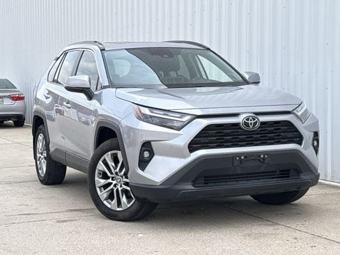 Used 2023 Toyota RAV4 XLE Premium image 1