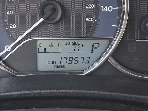 Used 2014 Toyota Corolla LE FWD image 20