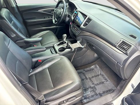 Used 2019 Honda Ridgeline RTL-T image 29