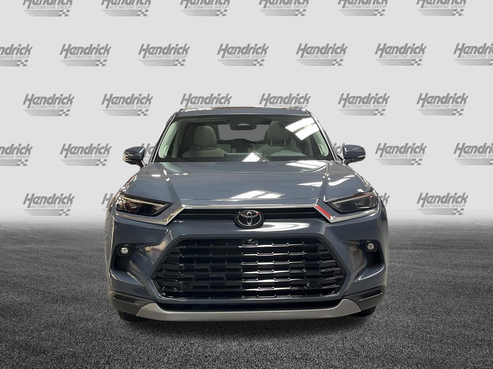 Used 2026 Toyota Grand Highlander FWD image 3