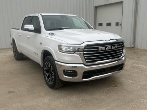 New 2026 RAM 1500 Laramie AWD/4WD image 4