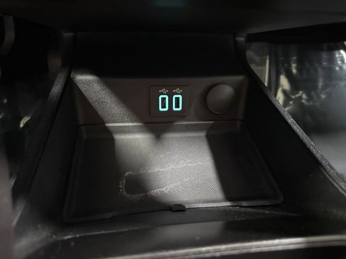 Used 2019 Ford Fusion SE image 20