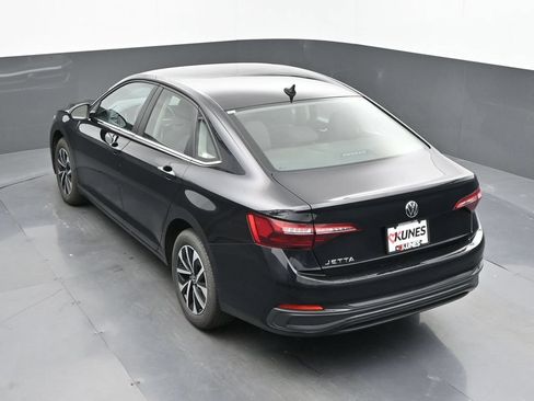 Used 2024 Volkswagen Jetta S FWD image 41