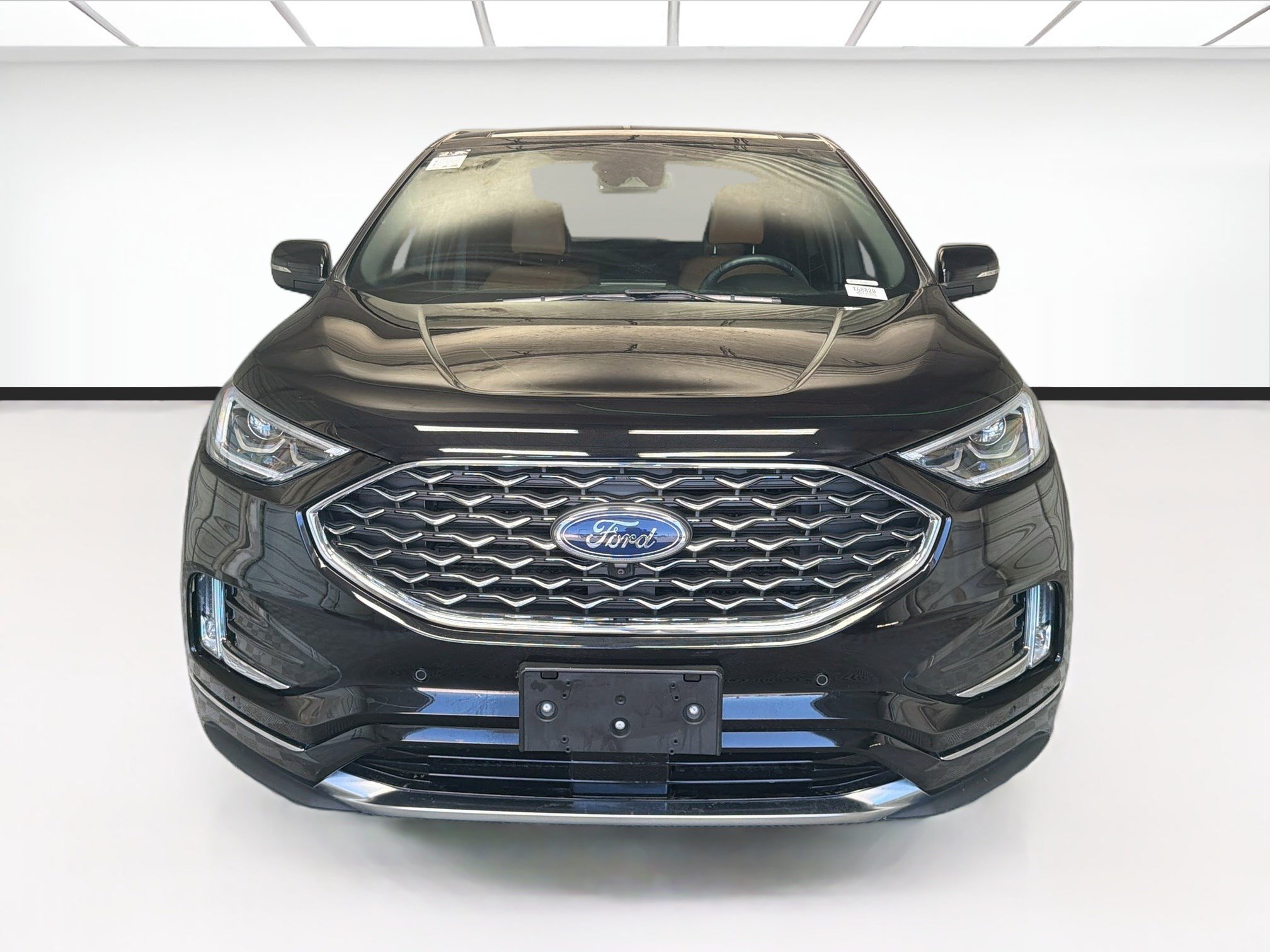 Used 2024 Ford Edge Titanium w/ Titanium Elite Package AWD/4WD image 2