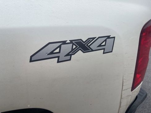 Used 2010 Chevrolet Silverado 1500 LTZ w/ White Diamond Tricoat Edition image 10