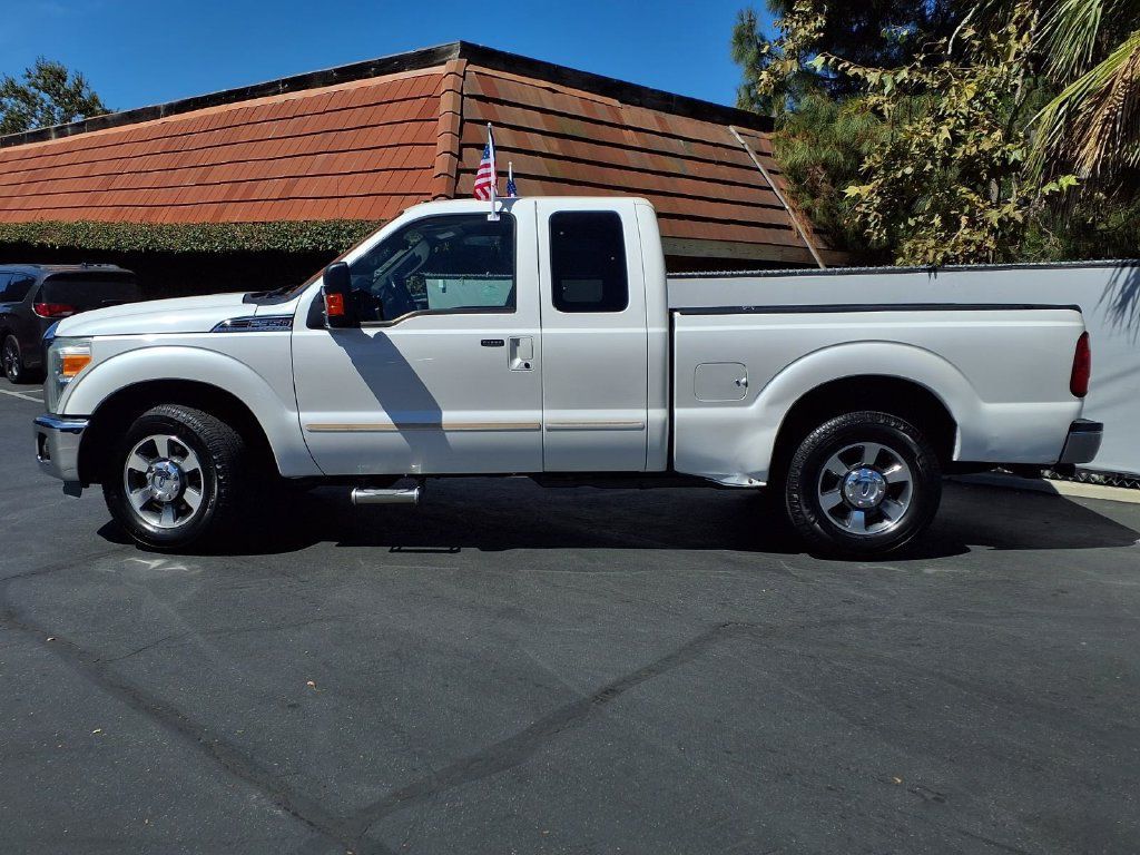 Used 2012 Ford F350 Lariat RWD image 4