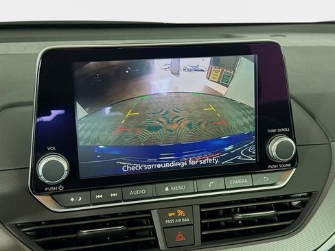 Certified 2025 Nissan Altima 2.5 SR image 16