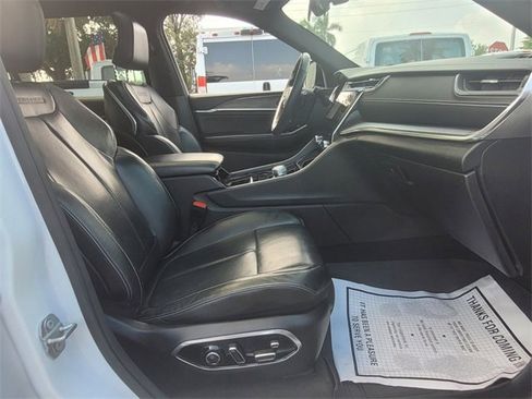 Used 2021 Jeep Grand Cherokee L Overland w/ Luxury Tech Group IV image 20