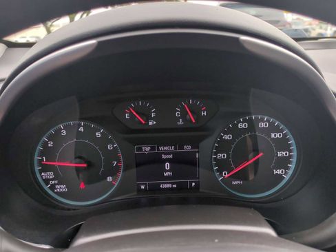 Used 2023 Chevrolet Malibu LT FWD image 11