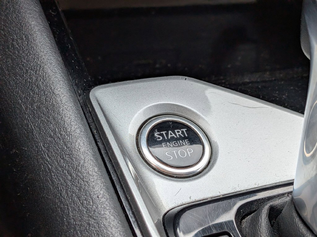 Used 2024 Nissan Altima 2.5 SV FWD image 19