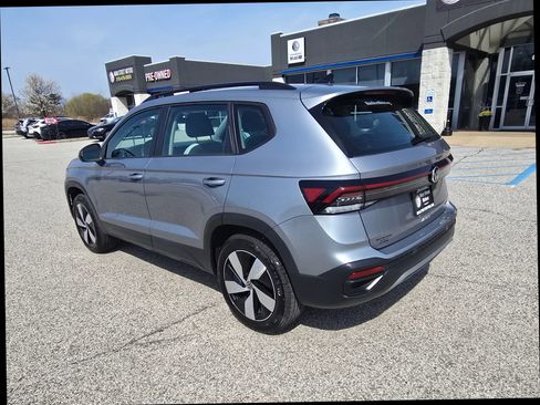 Used 2025 Volkswagen Taos S image 2