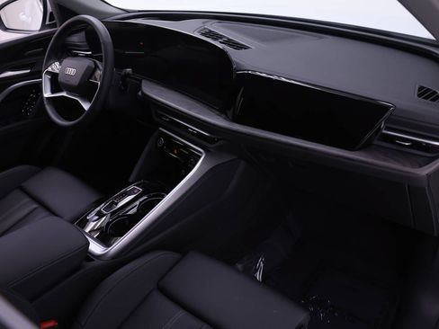 Used 2025 Audi Q5 Premium Plus AWD/4WD image 22