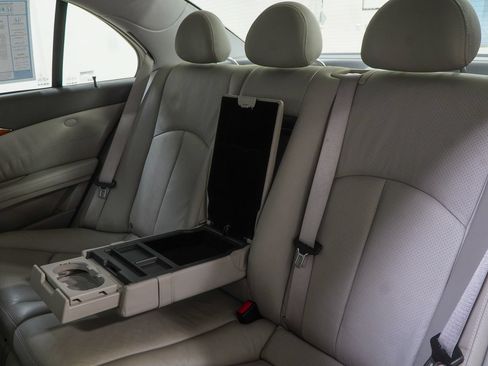 Used 2003 Mercedes-Benz E 320 Sedan image 45