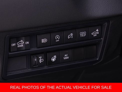 Used 2024 Toyota Tundra Limited AWD/4WD image 15