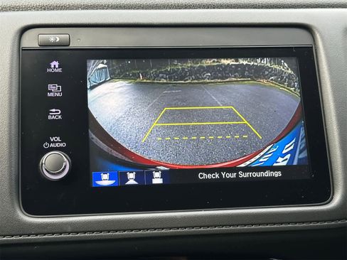 Used 2020 Honda HR-V Touring image 18