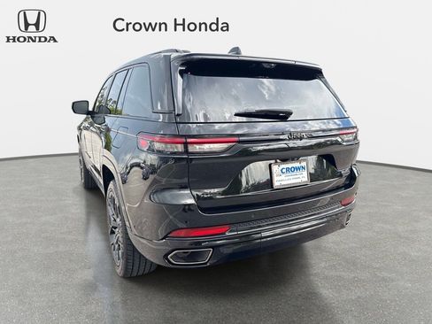 Used 2025 Jeep Grand Cherokee Summit AWD/4WD image 8