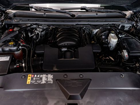 Used 2018 Chevrolet Silverado 1500 LTZ Z71 w/ LTZ Plus Package image 32