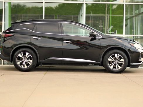 Used 2019 Nissan Murano SV w/ Premium Package image 8