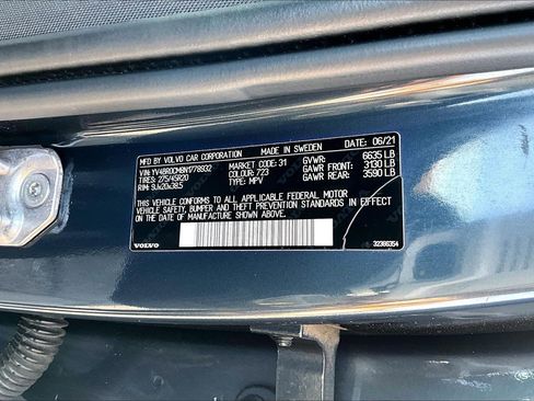 Used 2022 Volvo XC90 T8 R-Design w/ Advanced Package image 36