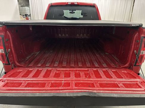 Used 2015 GMC Sierra 1500 SLE w/ SLE Value Package AWD/4WD image 23