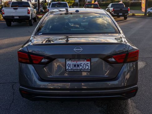 Used 2025 Nissan Altima 2.5 S image 5