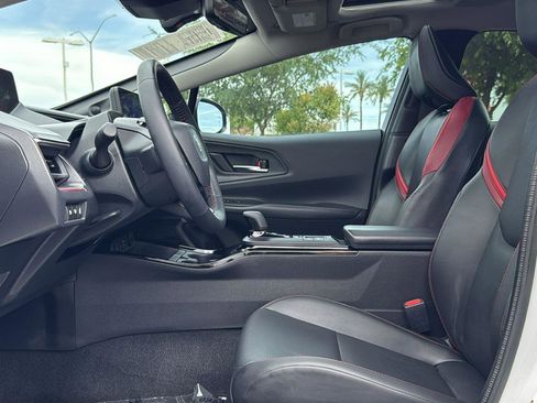 Used 2025 Toyota Prius Plug-In Hybrid w/ Limited Premium Package image 26